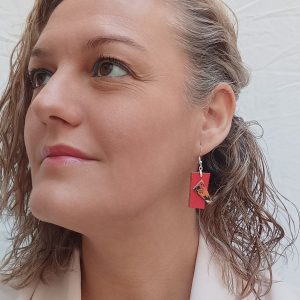 ASIMÉTRICO COLOR ROJO